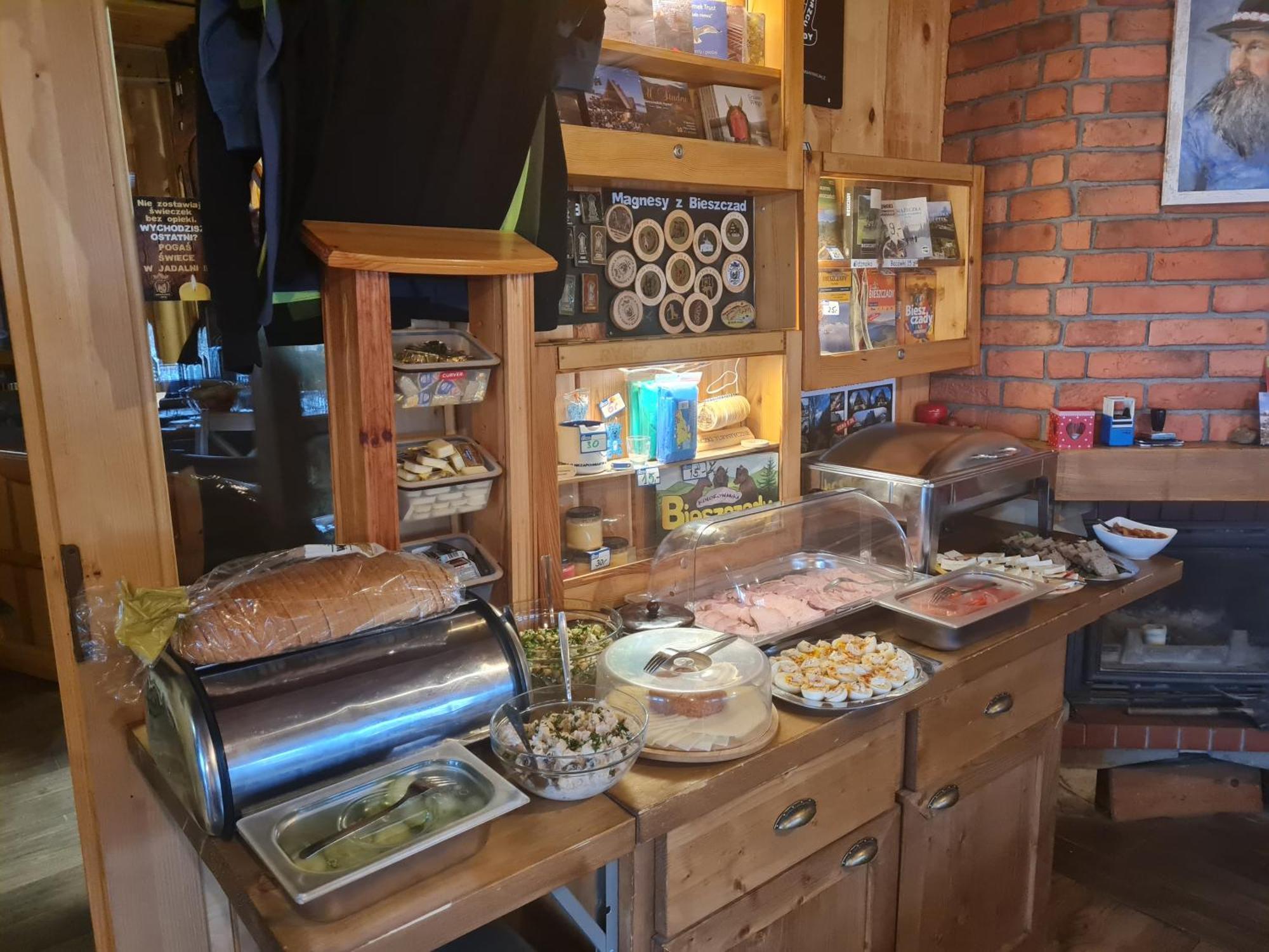 Bacowka Pttk Jaworzec Hostel Wetlina Ngoại thất bức ảnh